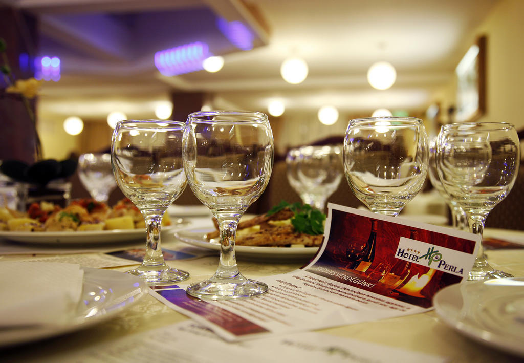 Hotel Perla Târgu-Mureş Екстериор снимка